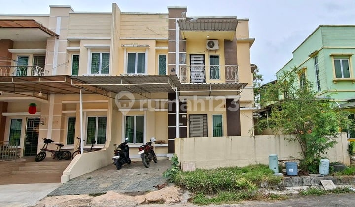 Dijual Rumah Hook Tengah di Center View Batam Center