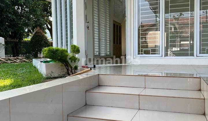 Rumah Dekat Pangkalan Jati Golf 326M².