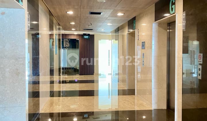 Office Unit For Rent di Alamanda Tower. Bagus.