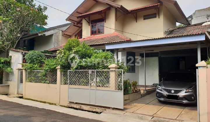 Rumah Bagus Unfurnished di Cireundeu, Tangerang Selatan.