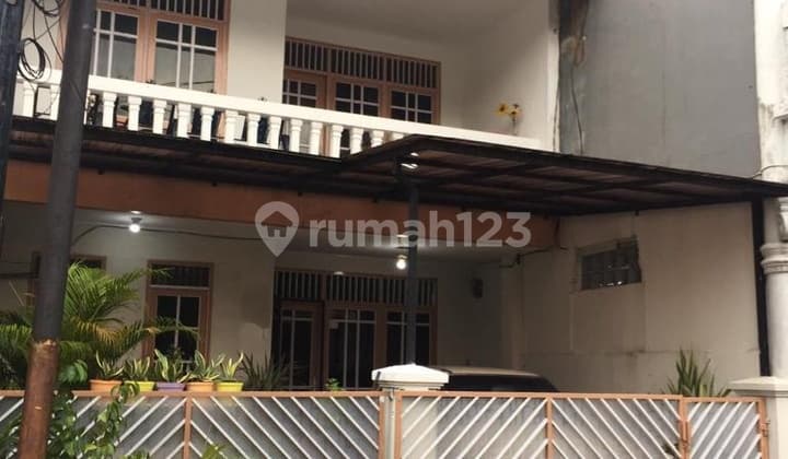 Rumah siap huni dalam perumahan Bintaro sektor 4