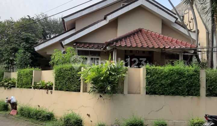 Rumah Hoek,Siap Huni di Bintaro Jaya 4