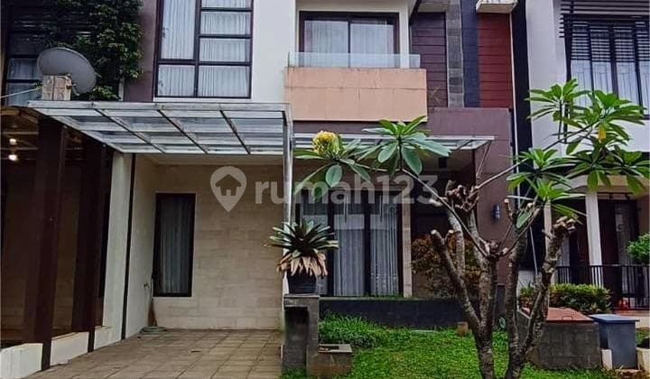 Beautiful House Ready to Live in Discovery Bintaro Area with a Comfortable and Strategic Environment.