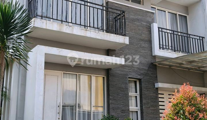 Rumah 2 Lantai di Residence One Bsd