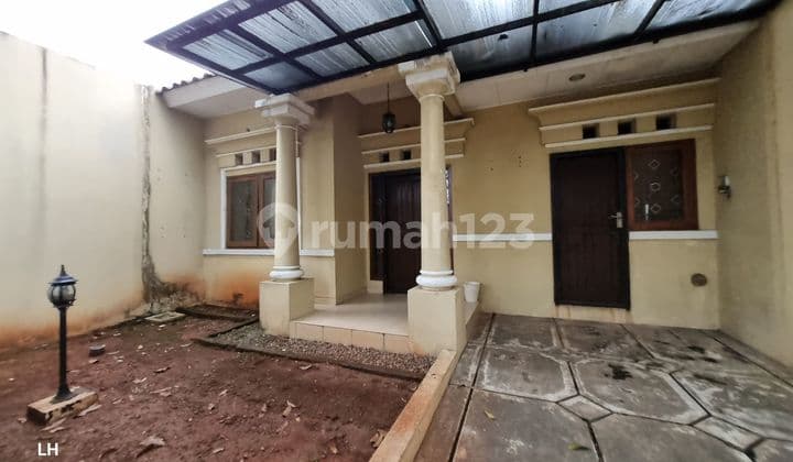 For sale: Affordable 1 1/2 story house in Villa Melati Mas, Serpong.