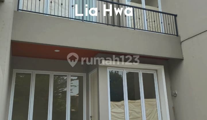 Rumah 2 Lantai Disewakan di Melati Mas Serpong