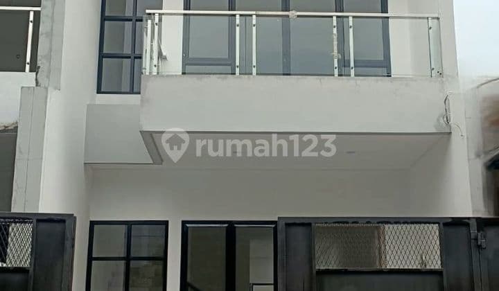 Rumah Baru 2 Lantai Turun Harga di Villa Melati Mas Serpong