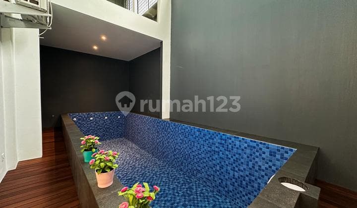 Rumah Mewah Di Perumahan Alam Sutera Serpong