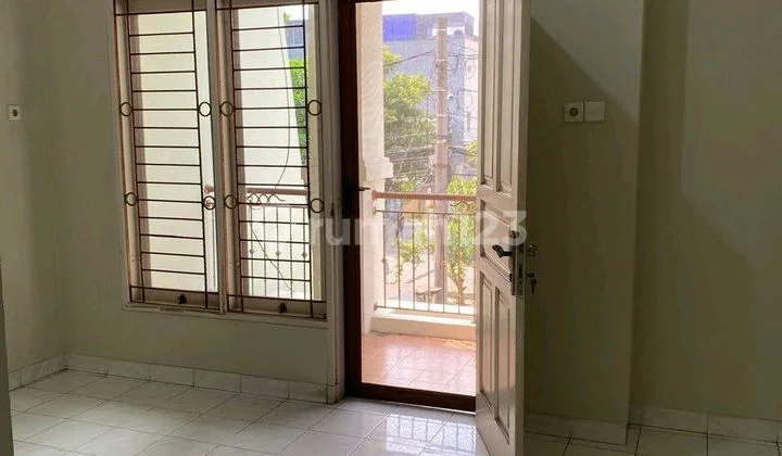 Jual Rumah Taman Cosmos Bagus Murah Jarang Ada Jual Rumah Taman Cosmos Bagus Murah Jarang Ada