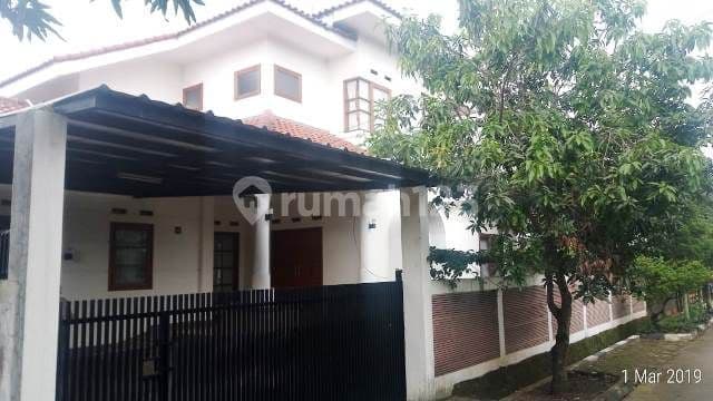 Jual Cepat Rumah Murah Arcamanik Endah Golf Garden Resident Dkt Antapani,jarang Ada Tanah Luas 300m,rumah Kokoh Siap Huni Bagus Cantik 2 Lt Harga Nego,termurah Arcamanik Ada Taman Belakang