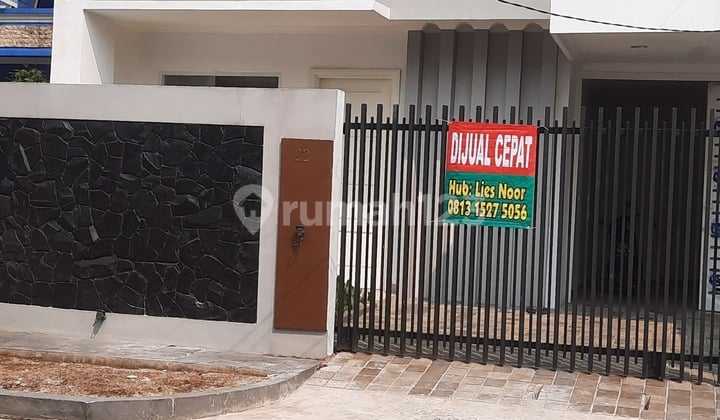 CINERE DLM KOMP S HUNI SHM SEMI FURNISHED BEBAS BANJIR SEPANJANG MASA LT 160 LB300 KT4+1 KM4+1