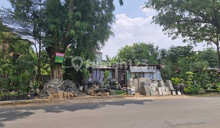 Tanah di Cinere Pinggir Jalan SHM Ukuran 1080 M2 40 X25,2 Berbentuk Kotak dan Rata Dikelilingi Dinding Tembok Siap Bangun
