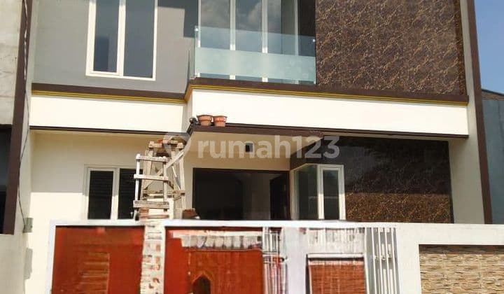 Rumah baru gress siap huni rungkut tengah