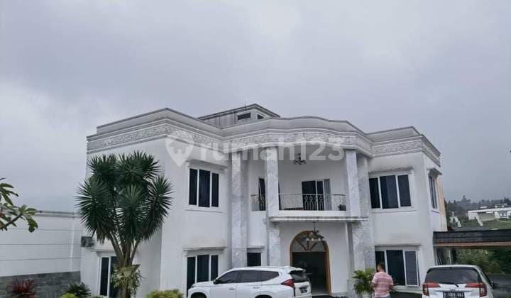 Di Jual Villa