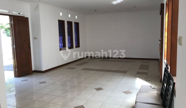 Rumah 2 Lantai Bagus Di Komplek Perumahan Mekar Wangi, Bandung