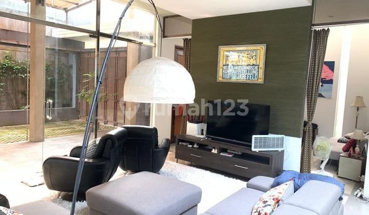 Rumah 2 Lantai Shm Minimalis Bagus Di Kbp