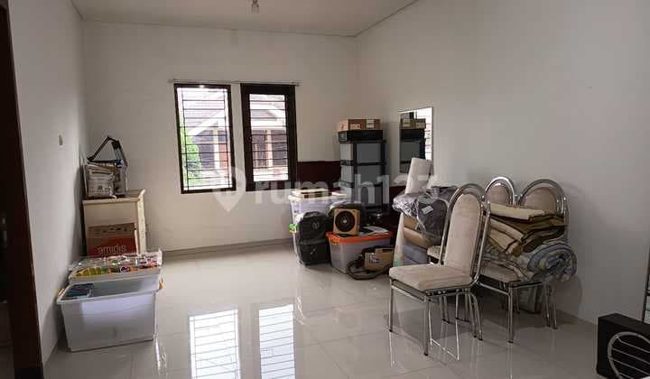 Dijual Cepat Rumah Bagus Minimalis 2 Lantai di Sayap Pasteur