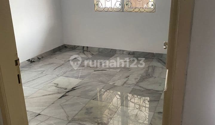 For Sale Renovated House in Poris with SHM, Comfortable Environment