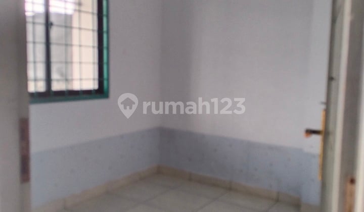 For Rent Renovated Shophouse Strategic Location