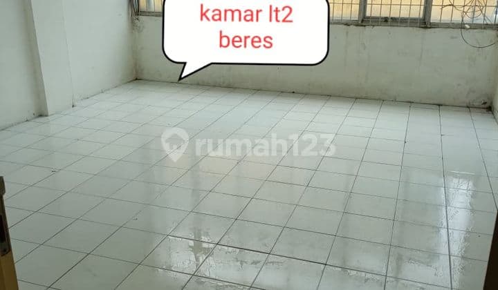 For Rent: Strategic Location Shop House in Bandengan, Ready to Occupy, 3½ Floors.