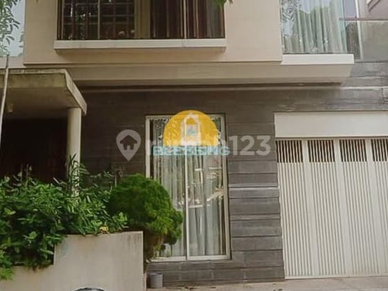 Rumah Cluster Full Furnished Premium di Emerald Hill Citrasun