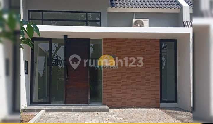 Rumah Strategis Siap Huni di Redterracotta Citragrand Tembalang