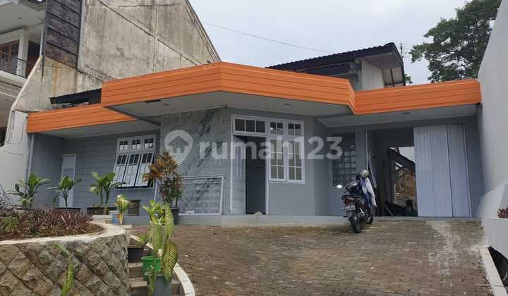 Rumah Strategis Luas Bagus di Jalan Semeru Gajahmungkur