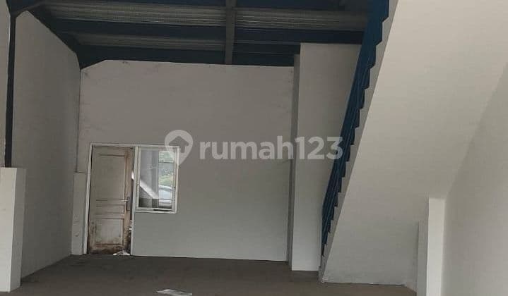 Ruko 3 lantai di komp pergudangan Samarinda