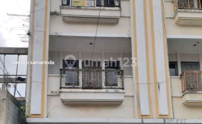Ruko 3 Lantai Di Dalam Kota Samarinda