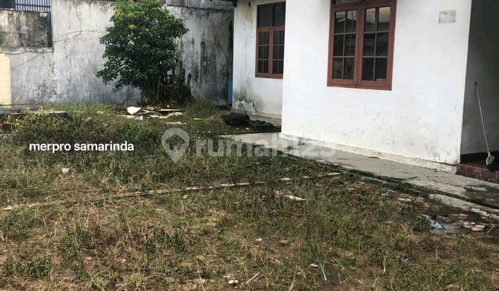 Rumah Pinggir Jalan Ramai 2 Jalur Di Samarinda Kota