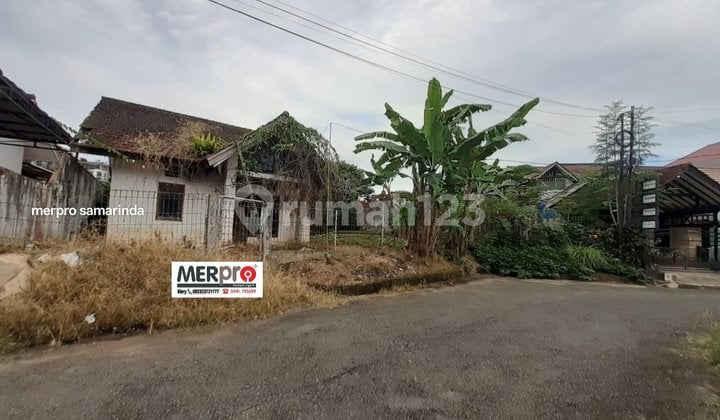 Dijual Rumah Hitung Tanah di Perum Samarinda Utara