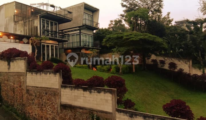 Hunian Mewah Fasilitas Lengkap Cocok untuk Villa