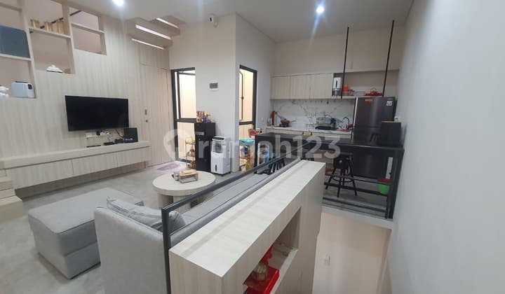 Dijual Perumahan Tabebuya, Cluster Impresahaus Tipe R Fully Furnish.