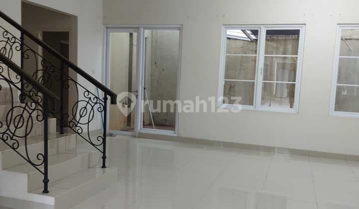 For Sale: Trimezia Cluster Home in Gading Serpong
