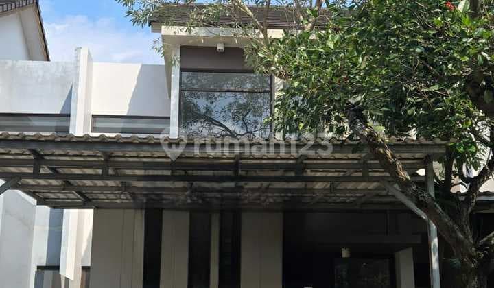 Rumah2 Lantai di Foresta BSD