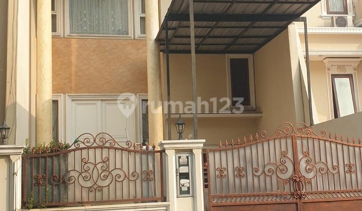 Rumah Pik1 Indomobil Walet Uk 7X25 Dua Lantai,Semi Furnish,Rapih