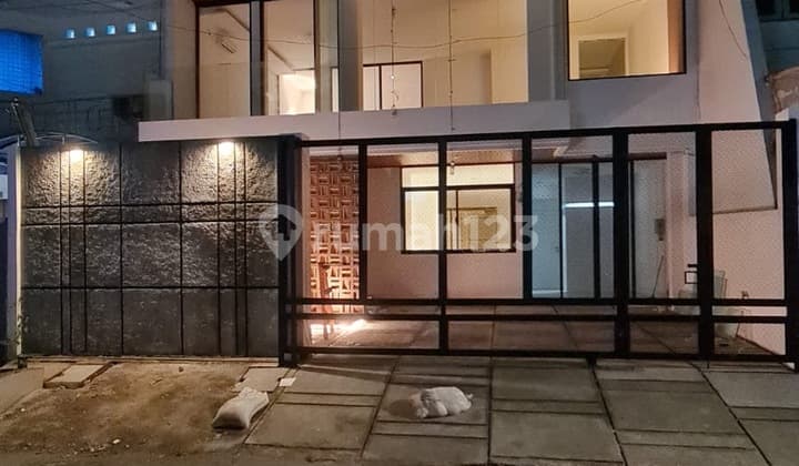 Muara Karang Block 10 House, Size 10x20, Fully Renovated Like New, 2 Floors