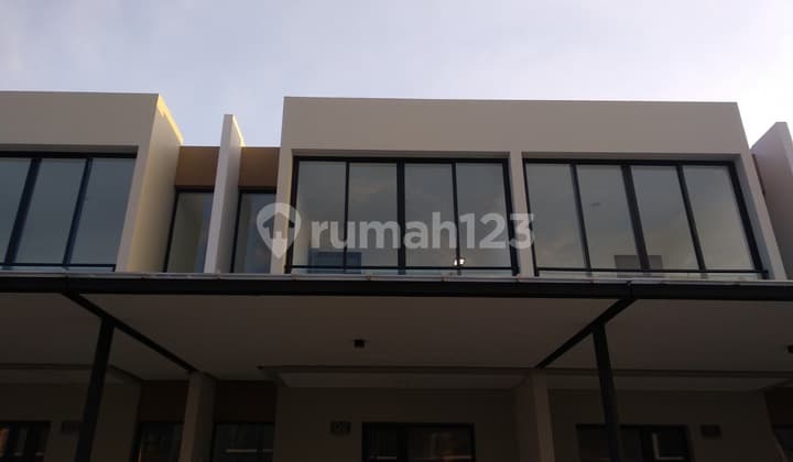 Rumah pik2 millenial 4,5x10 brand new,2 lantai,minimalis
