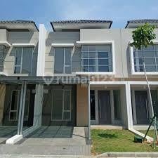 Rumah Pik Golf Island Uk 6X15 Semi Furnish,2 Lantai,Sertifikat,Bagus Rapih