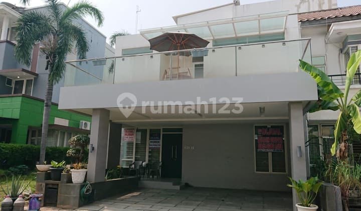 RUMAH GRISENDA 8X16,5 MINIMALIS,3 LANTAI,SEMI FURNISH,BAGUS RAPIH