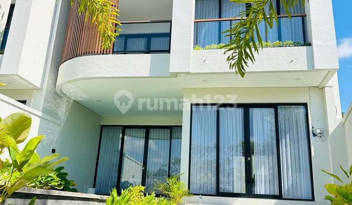 Brand New Modern Santorini-Style Villa in Ungasan Bali