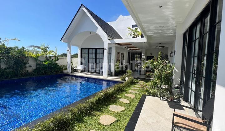 Dijual Villa Mewah Fully Furnished View Laut di Nusa Dua – 8 Kamar, Siap Huni!