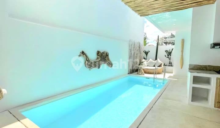 Santorini White Villa — Luxury 2-Bedroom Pool Villa Near Dreamland Beach