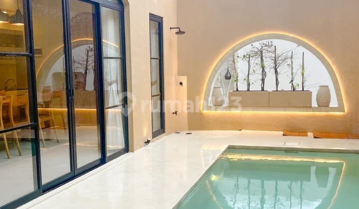Villa Rent 4BR Mediterranean Close to GWK Bali