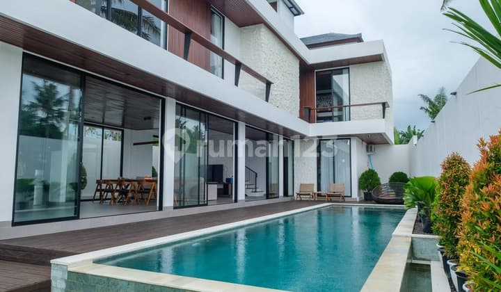 Luxury Villa a Step Away from Saba Gianyar Beach - Rooftop Ocean View