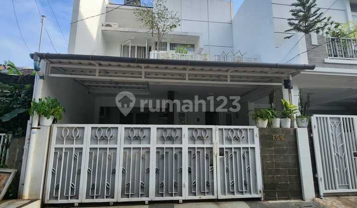 Dijual Rumah 2 Lantai di Pondok Kelapa Duren Sawit