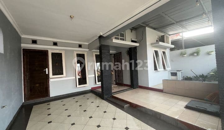 Rumah Siap Huni Di Harapan Indah Bekasi