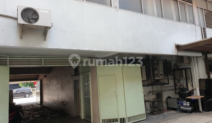 Lokasi Sangat Strategis Buat Tempat Usaha