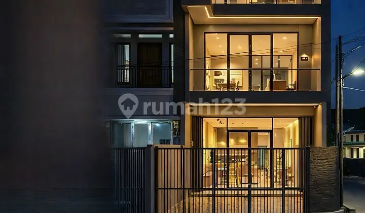 Ruko Baru 3 Lantai di Pasirluyu
