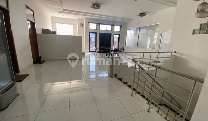 Kantor Dan Gudang Bagus Serta Bersih di Sayap Cibaduyut